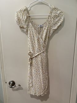Women’s Floral Wrap Mini Dress – Hollister Puff Sleeve Summer Dress (Size S)