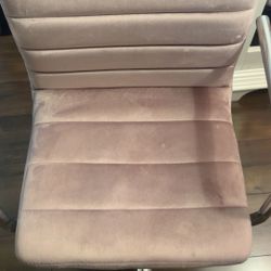 Pink Rolling Chair 