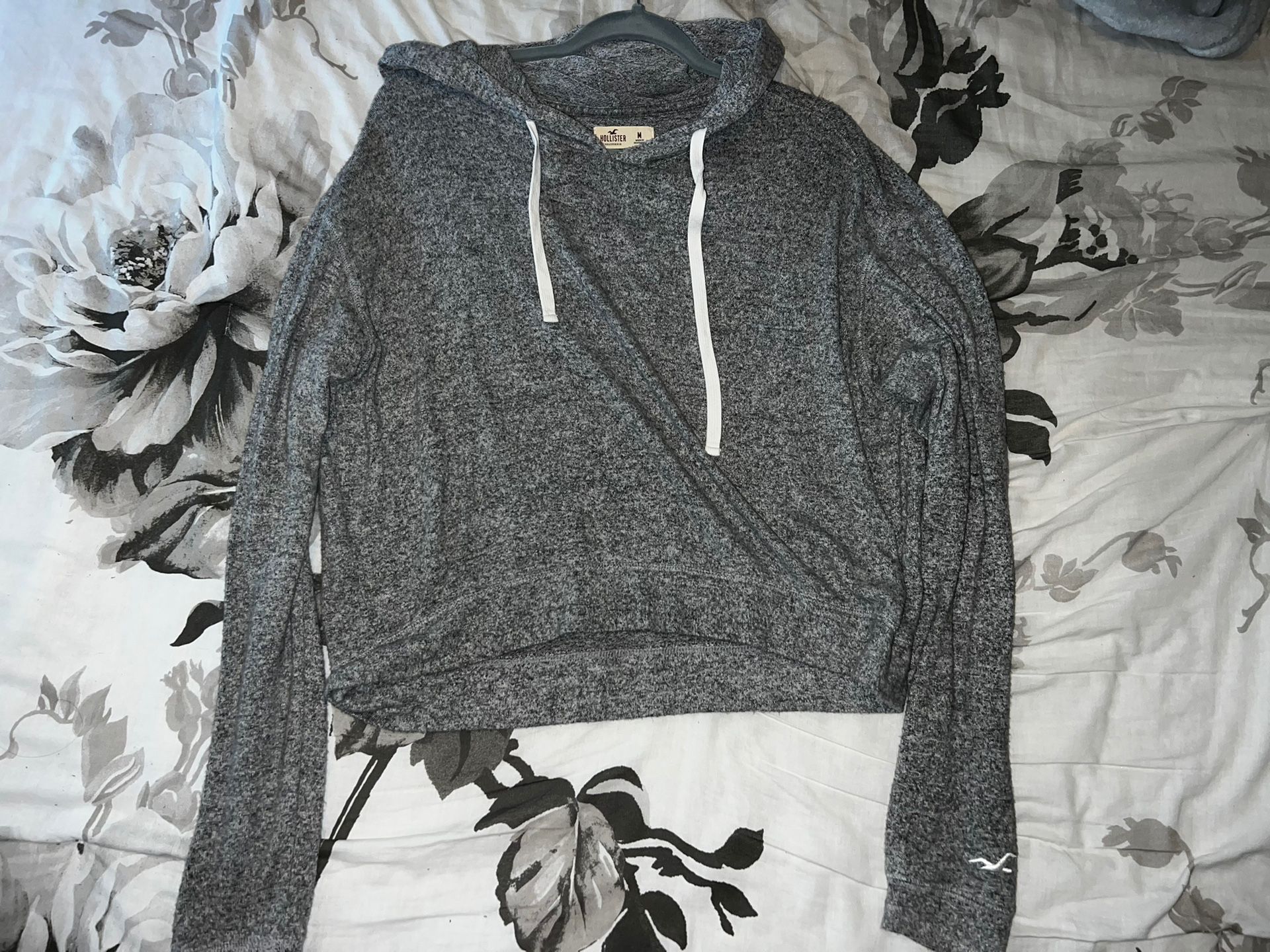 Hollister Copped Hoodie