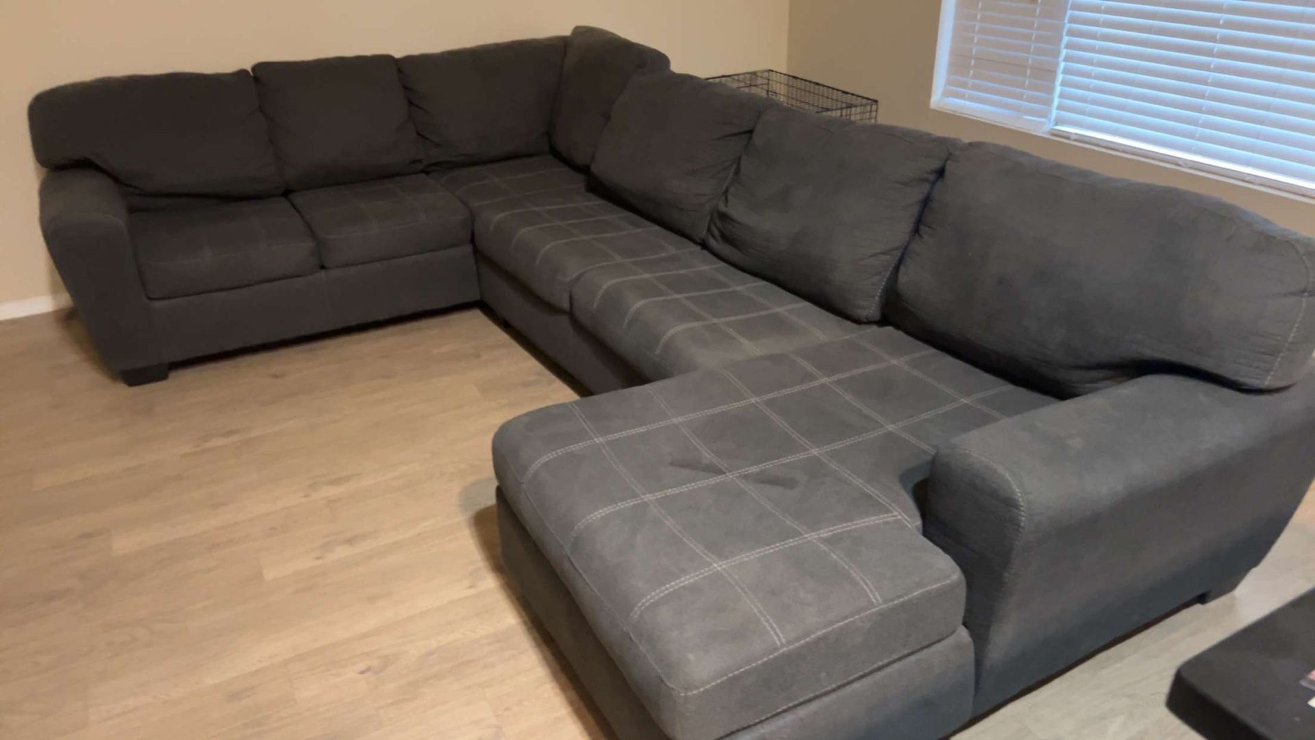 Grey Sectional Couch for Sale in Oro Valley, AZ OfferUp