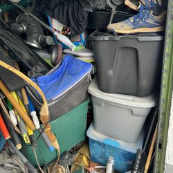 Storage Unit 10 X 15  Contents Tons of Household Items and Tools See Pictures For Items