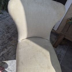 5 Free Chairs, Need Reupholstering
