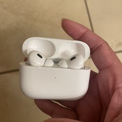 AirPods