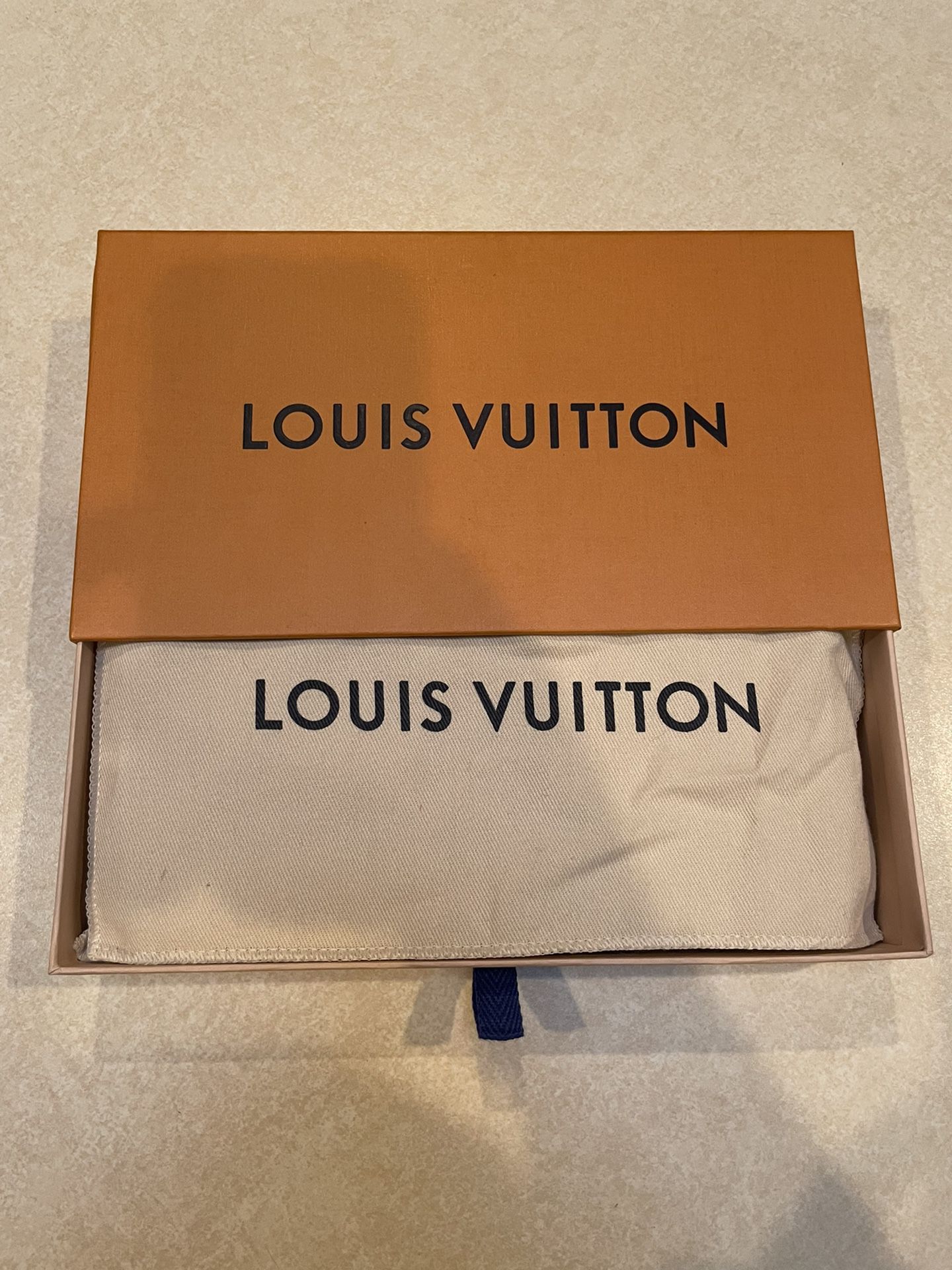 Louis Vuitton Monogram Canvas Pochette Felicie Wallets Handbag Clutch  Article:M61276, Accessorising - Brand Name / Designer Handbags For Carry &  Wear Share …