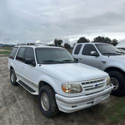 1995 Ford Explorer 