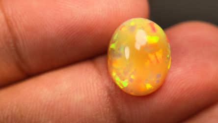 Natural Ethiopian Opal 4 Ct Oval Cabochon Loose Gemstone