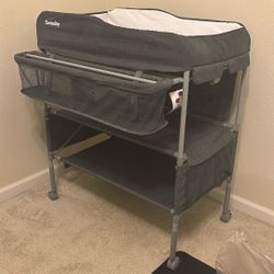 Sweeby Diaper Changing Station *Pickup Only*