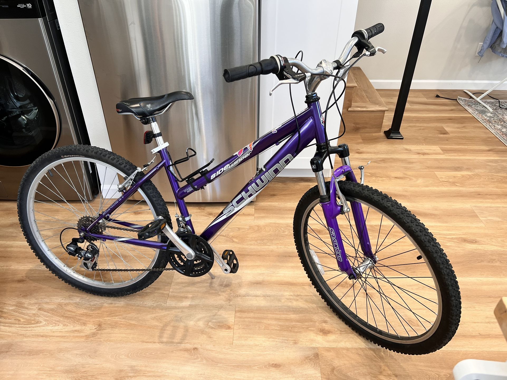 schwinn sidewinder women's mountain bike