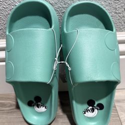 Disney Parks Mickey Mouse Slides for Adults M8/W10 New With Tag