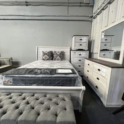 4pc Queen Bedroom Set