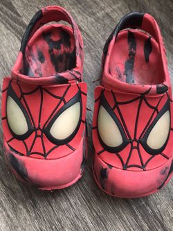 Spider man toddler shoes 7/8c