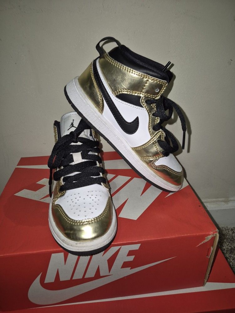 Sneaker