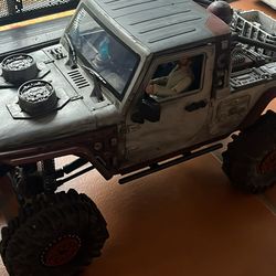 TRX4