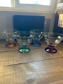 Set of 4 Multi-Colored Base Glass Dessert Sundae Bowls