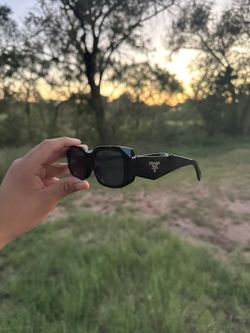 Black prada Sunglasses