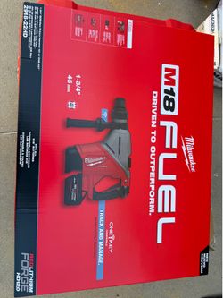 Milwaukee 1 3/4” SDS max rotary hammer drill kit