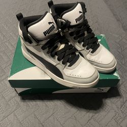 Puma Men's White and Black Sneakers