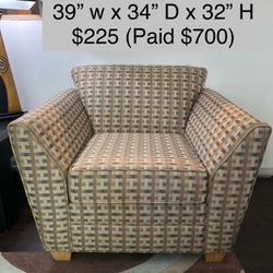 Accent CHAIR  Edgecombe Furniture /Never Used