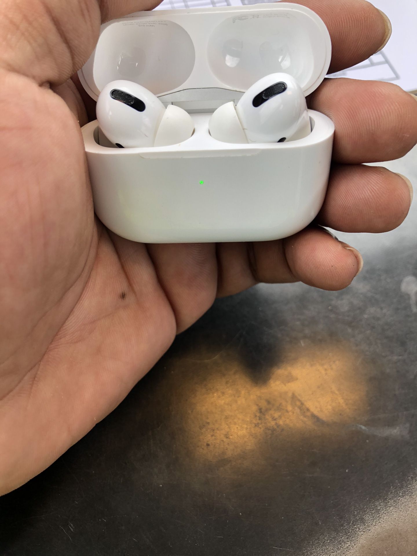 Apple Airpod pros