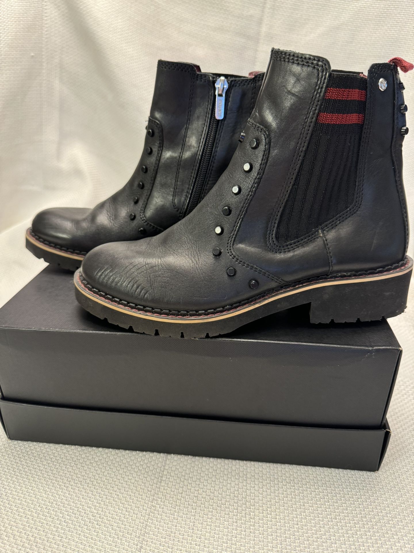 Pikolinos Leather studded moto heel boots size 6.5 red stitching details biker alternative edggy