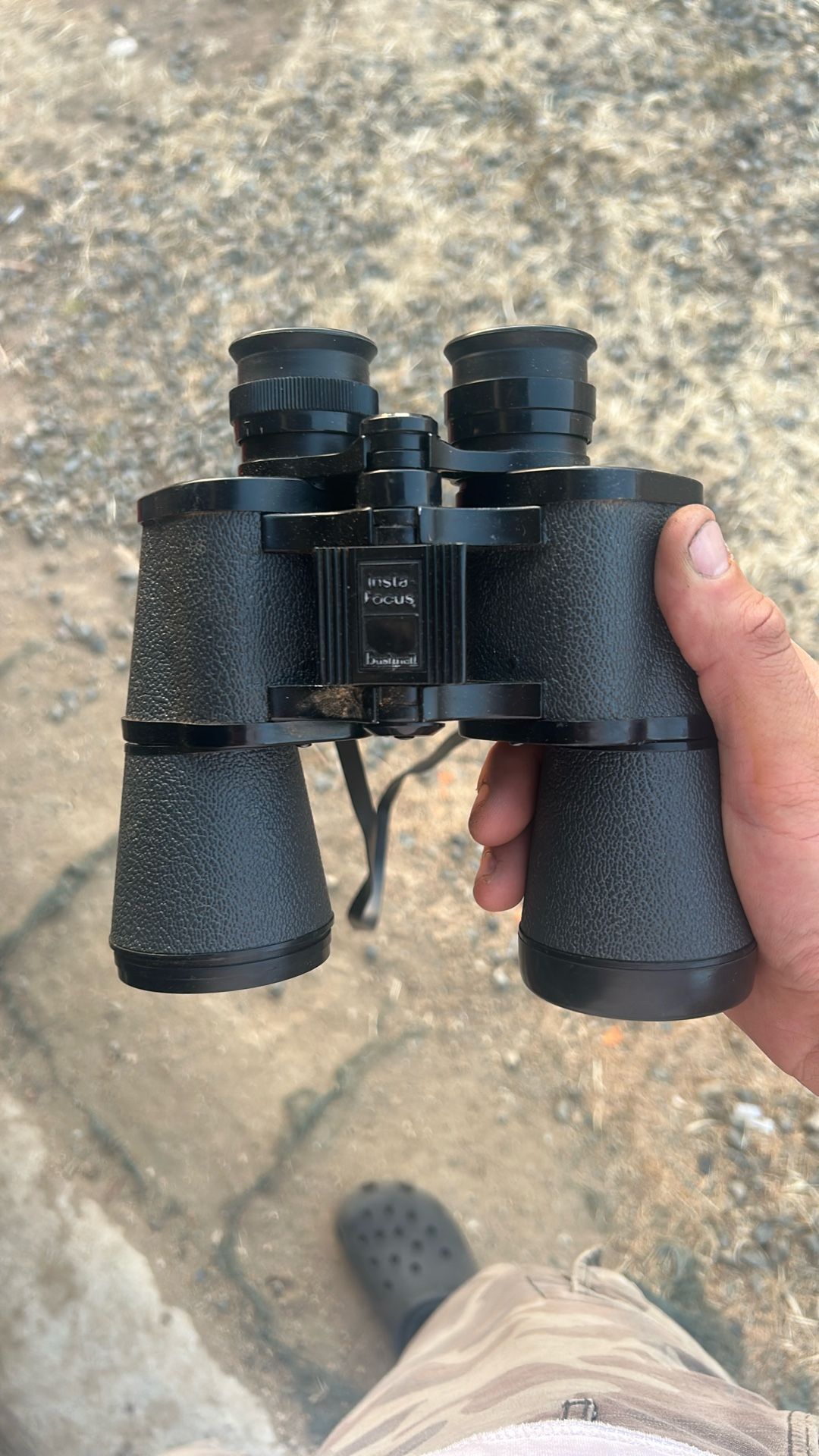 Bushnell Binoculars 70$ Obo