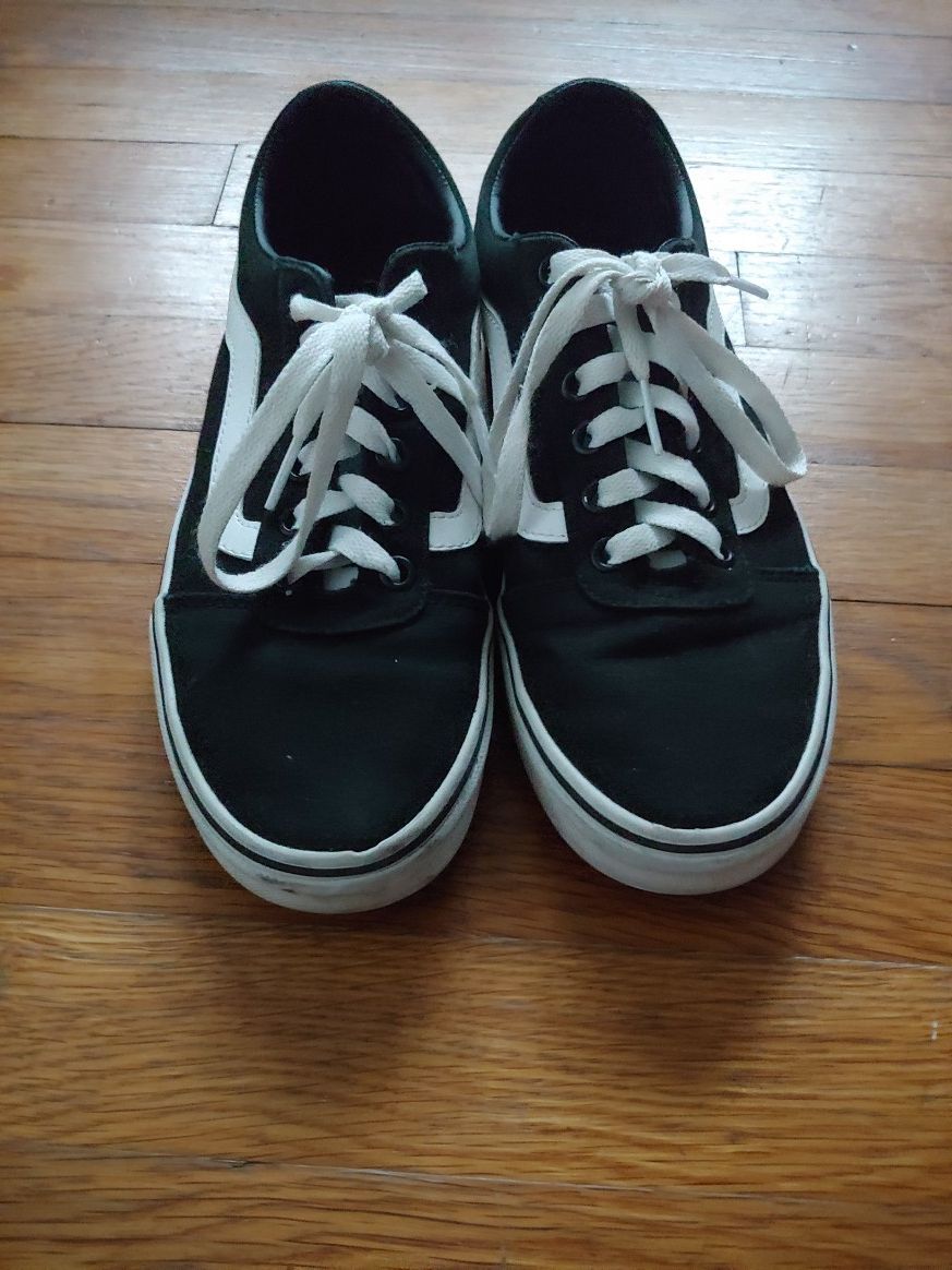 Vans Womens Ward shoes size 8