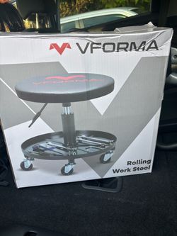 VForma Rolling Work Stool