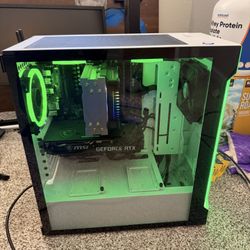 GEFORCE RTX gaming PC and 2 Monitors 