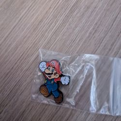 Super Mario enamel pin
