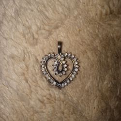 10k Heart Diamonds Pendent 