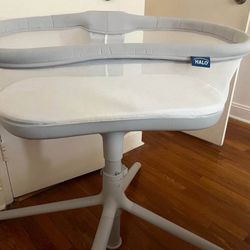 Halo Swivel 3.0 BassiNest