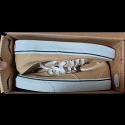 VANS....SIZE 7 WOMANS...NEW NO TRADE