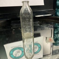 Vintage 1930's ? 8 OZ. Glass Baby Feeding Bottle