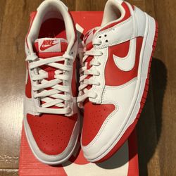 Nike Dunk Low Championship Red Size 8