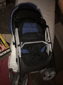 Graco stroller with car seat