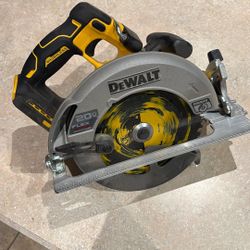 Dewalt Circular Saw