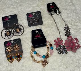 Paparazzi Accessories Bundle of 5