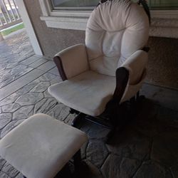 Comfortable Rocking Chair 