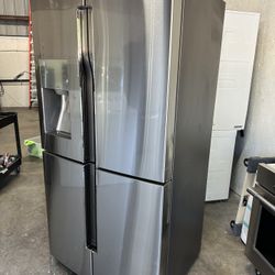 FlexZone™ 23 cu. ft. Counter Depth 4-Door Flex Refrigerator water ice can deliver  Retail price $3599