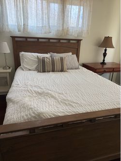 Queen size bed