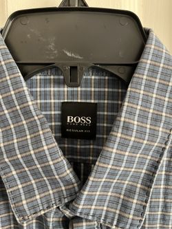 Hugo Boss Men’s Regular Fit Button Down – Large