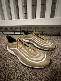 Nike - Gold