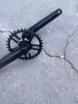 Brand new stock throne cranks