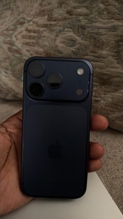 iPhone 17 pro -Tmboel