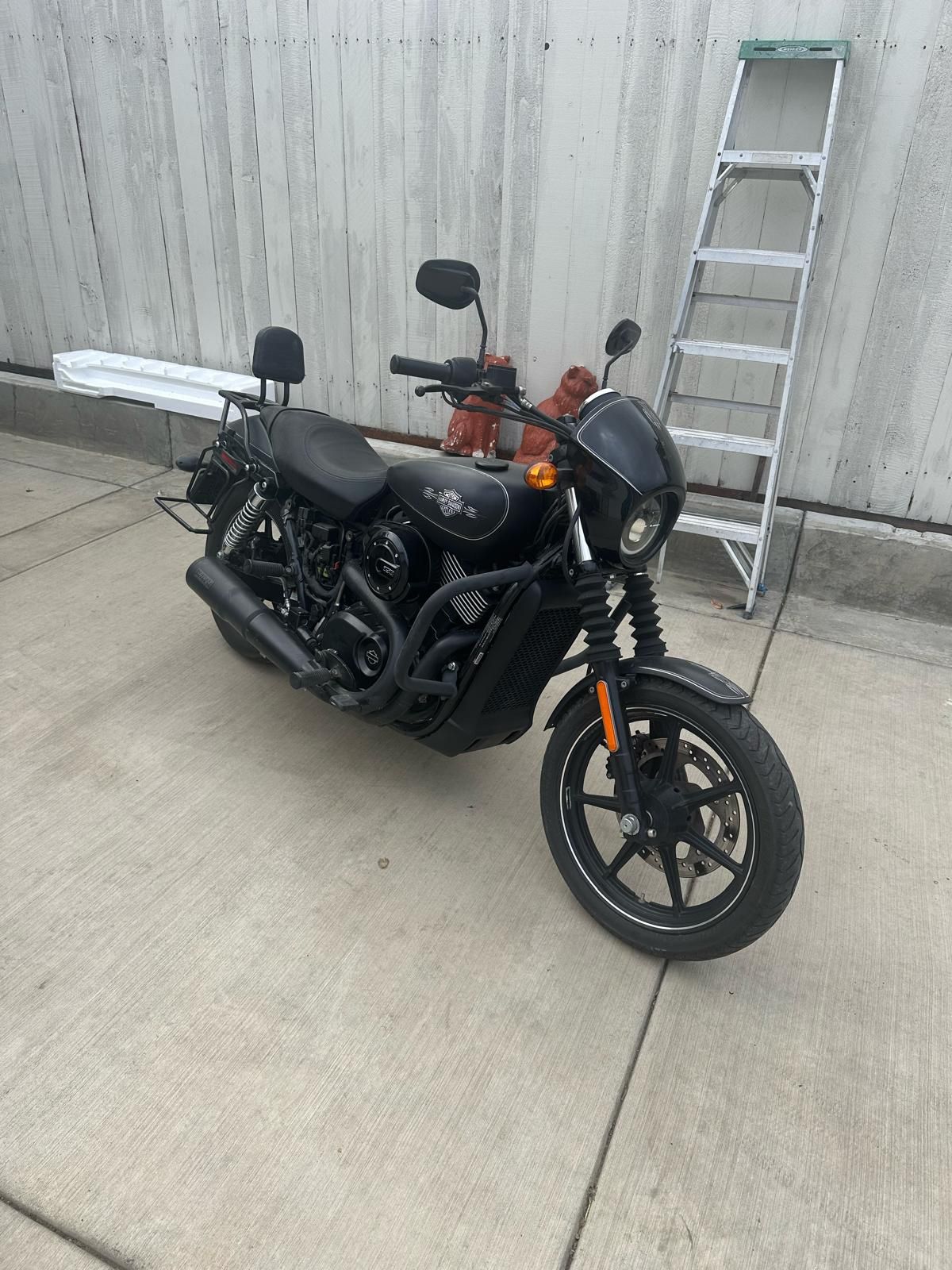 Harley Davison Street 750