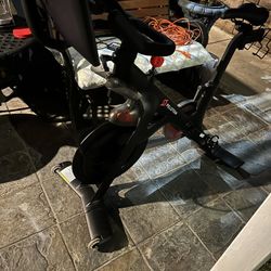 Peleton exercise bicycle  Exercise bicycle like new 