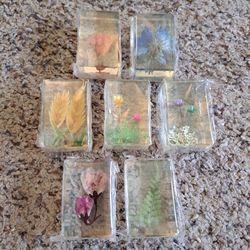 Mini Flowers In Clear Blocks