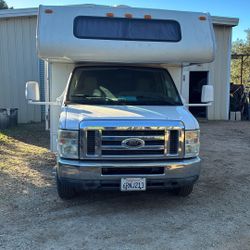 2012 Ford E-450 Coachman freelander