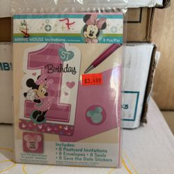 Minnie Mouse Invitation Cards