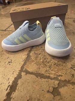 New- Adidas 6 Toddler Shoes (runs size 5)